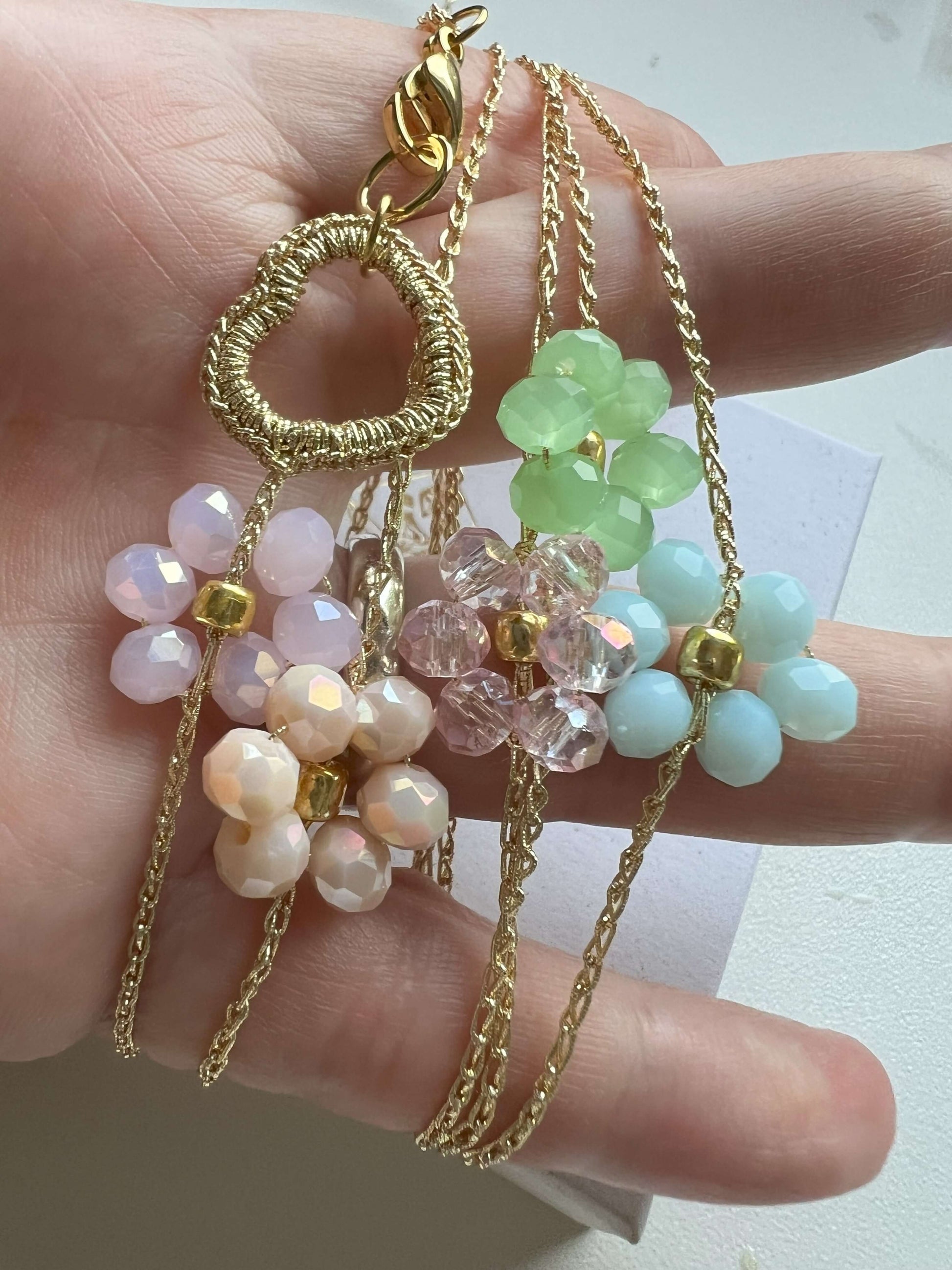 bracciale con fiori grandi