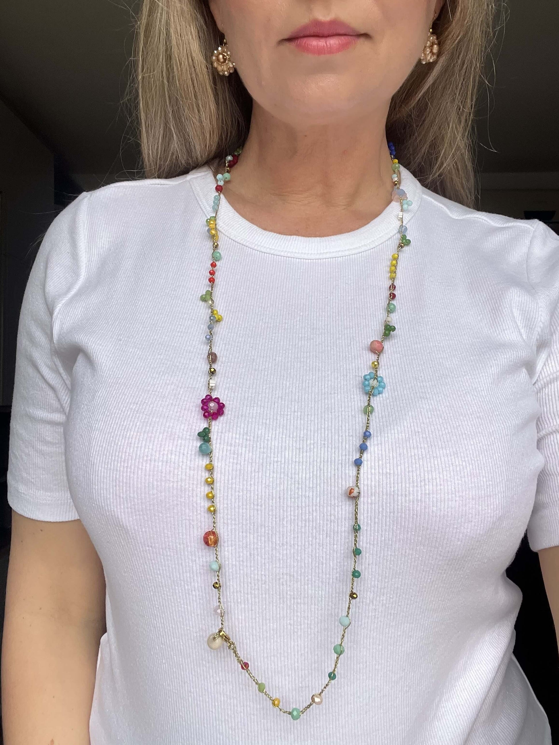 Collana floreale artigianale regolabile, stile boho chic, versatile 2 giri