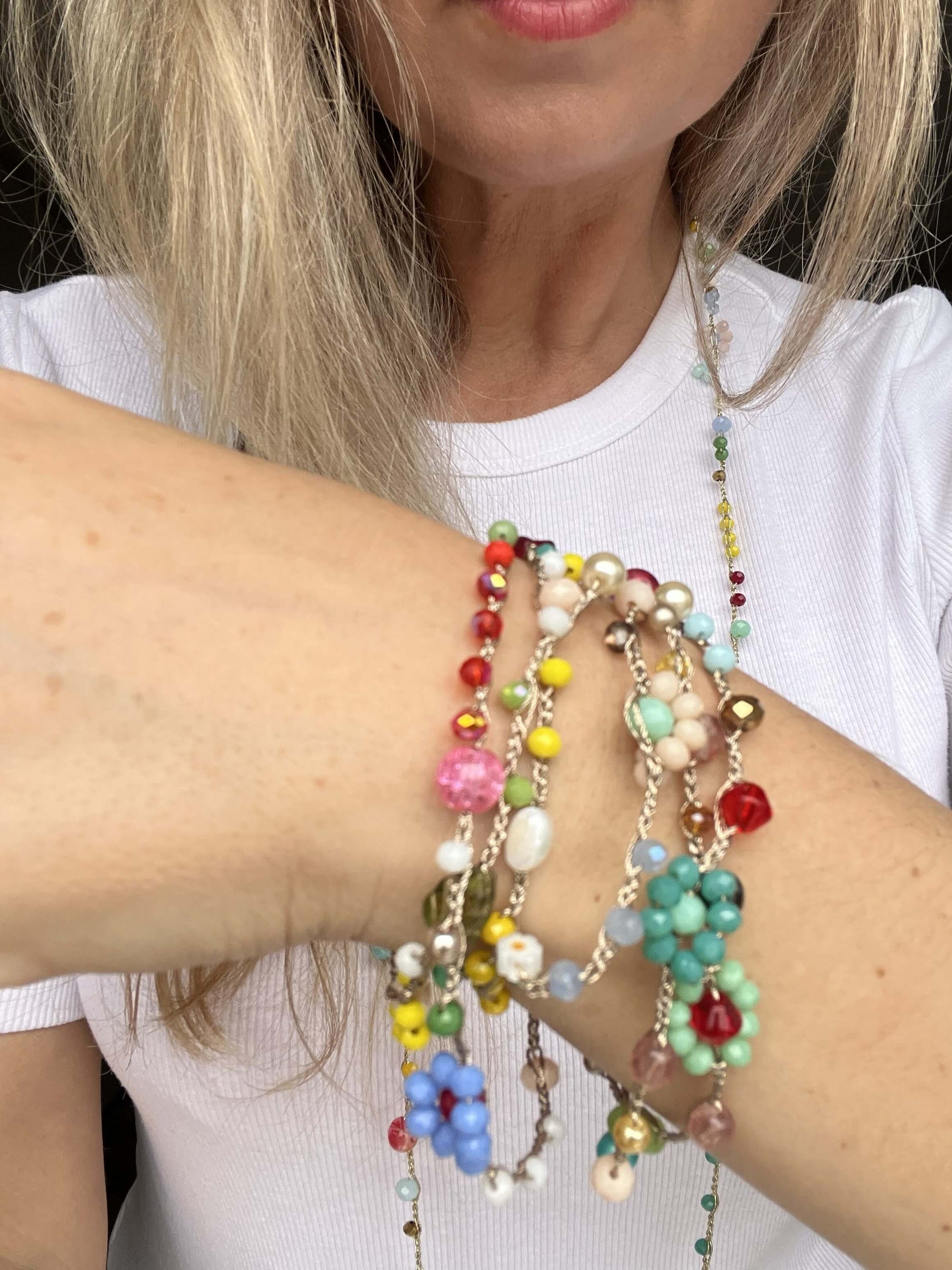 Collana floreale multiuso, da indossare lunga o doppia, look estivo boho