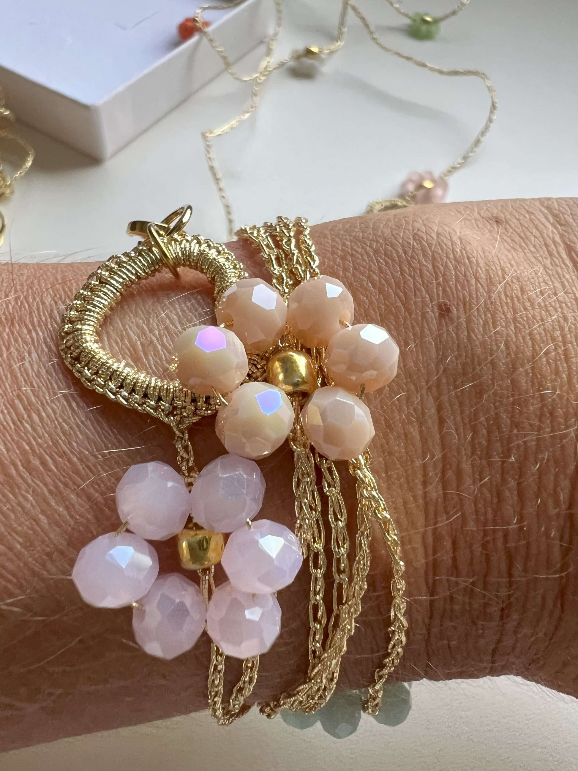 collana floreale stile boho chic 