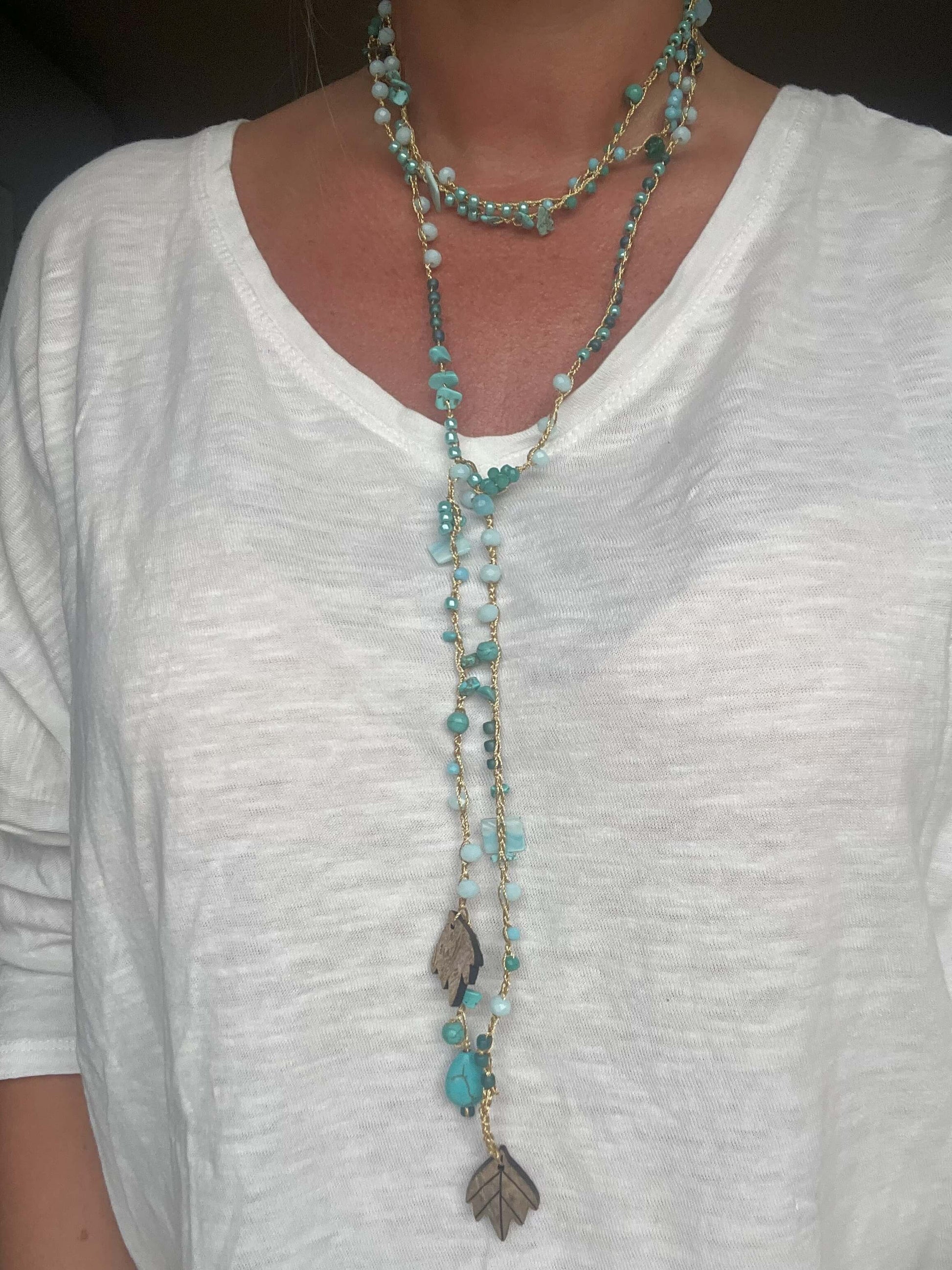 Collana lunga 180cm stile boho chic con fiori. Indossala multigiro o lunga per un look bohémien romantico e unico.