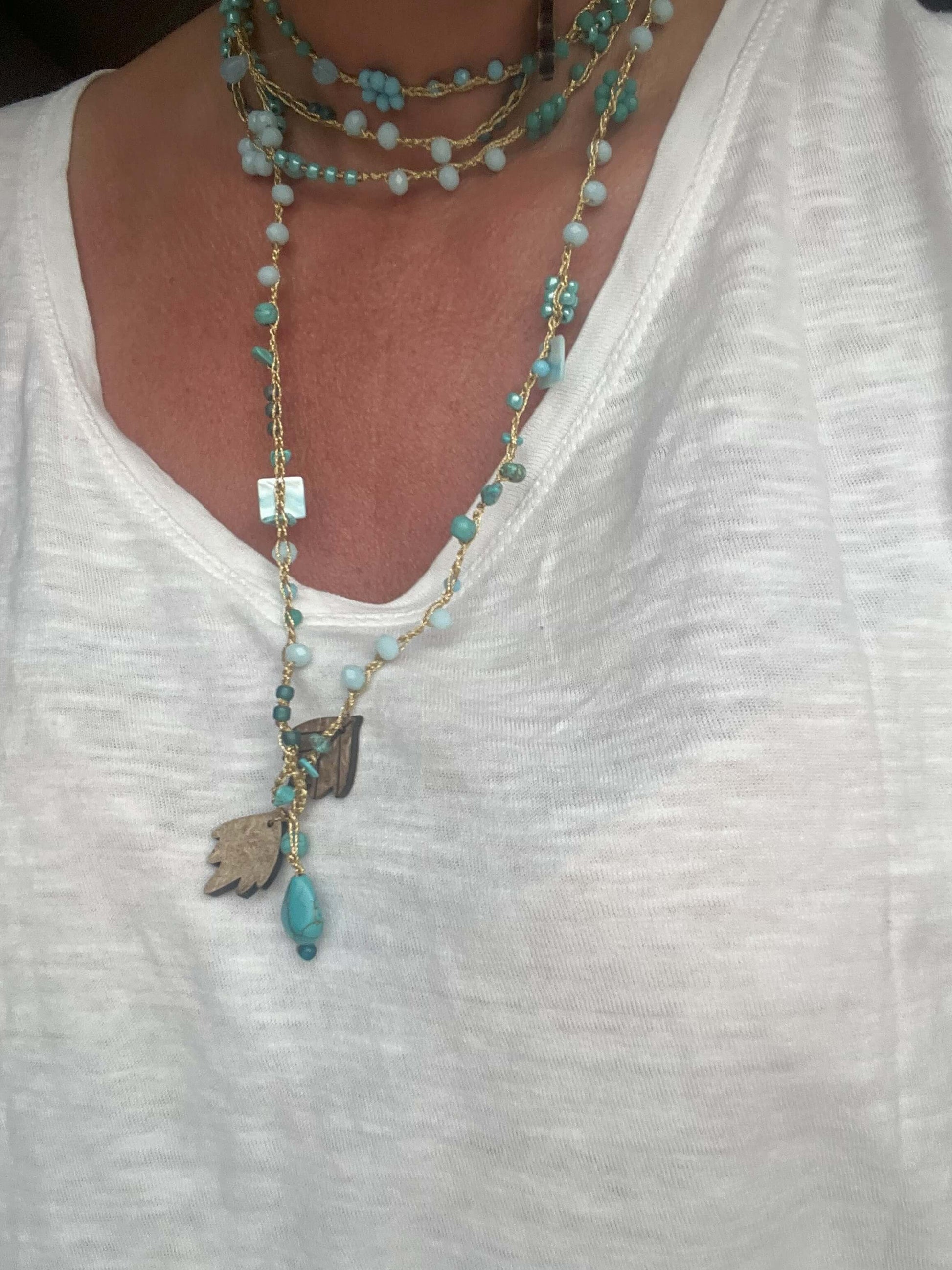 Collana boheme blossom, 180cm di fiori e charme boho chic. Versatile, romantica, perfetta per ogni stagione.