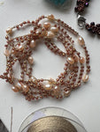 Collana Lunga Boho Chic con Perline Toho e Perle di Acqua Dolce Rosa Cipria