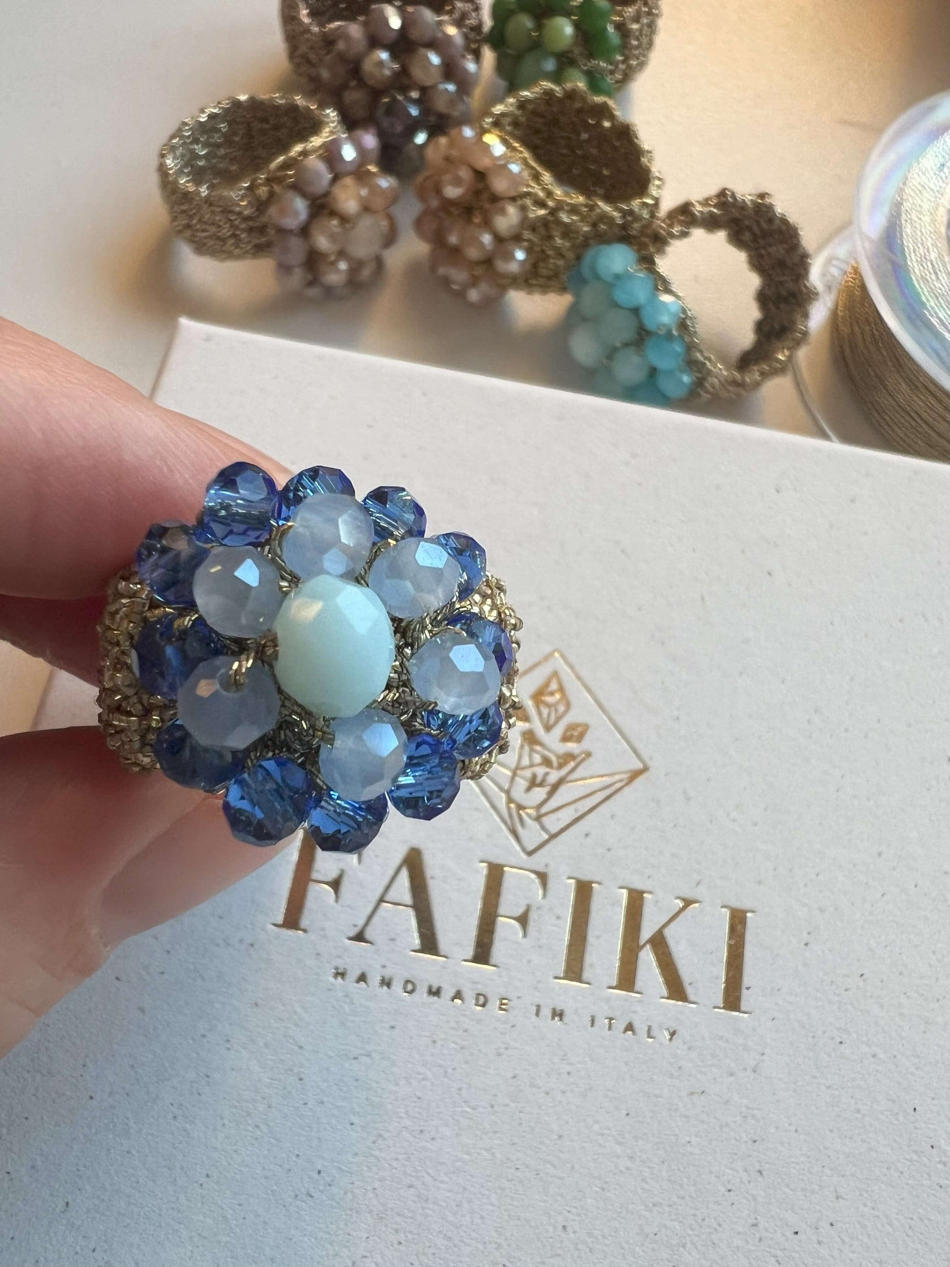 Anello elastico con cristalli a forma di fiore azzurro fafiki 