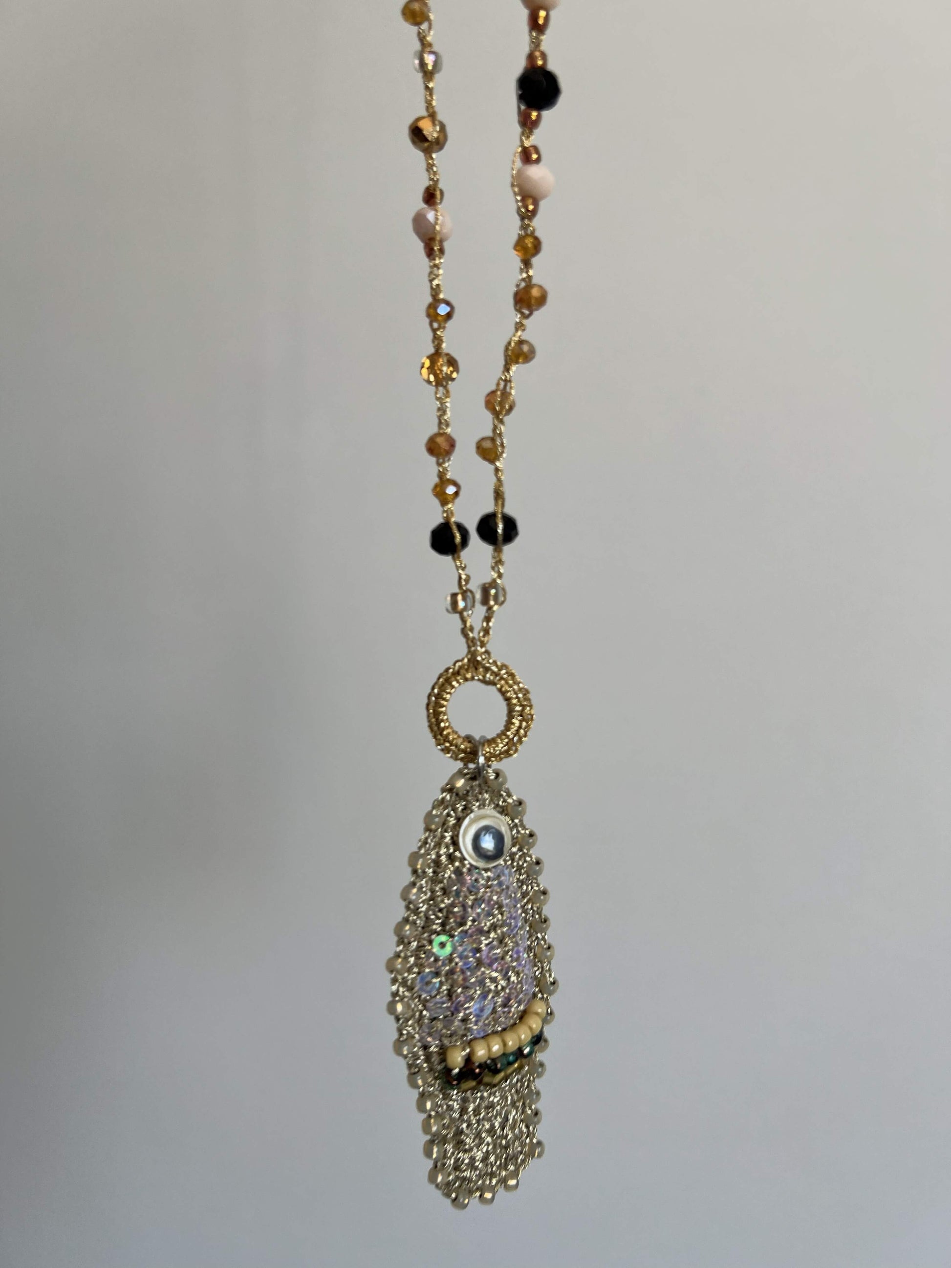 Collana oro pesce Gold Fish: gioiello esclusivo SUNSPELL, design iconico per donna che vuole distinguersi con eleganza