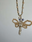 Hai il coraggio di volare? La nostra Collana Libellula celebra la tua forza. Materiali pregiati italiani e giapponesi. Edizione limitata!