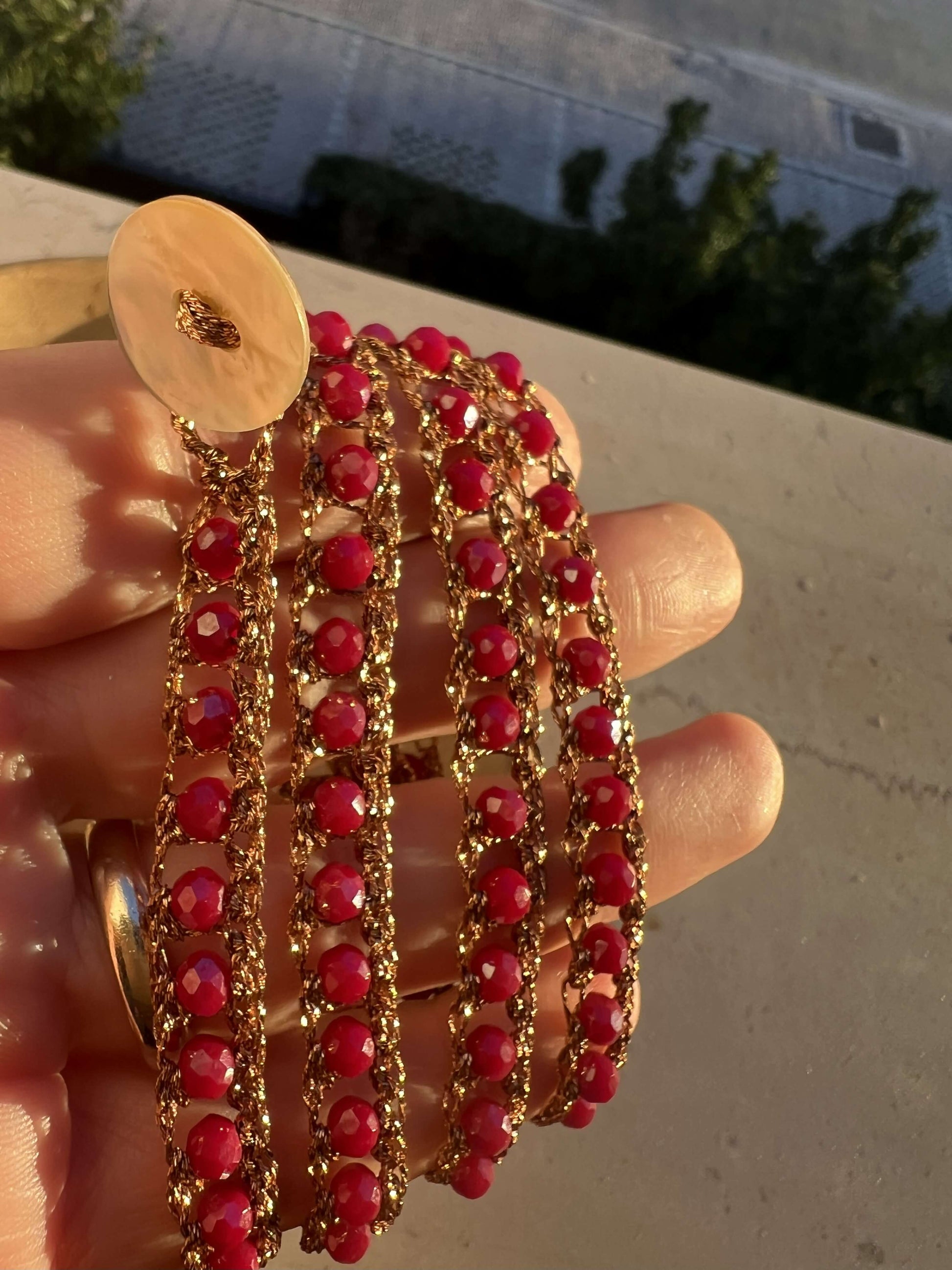 Melarame: bracciale multigiro boho handmade color rame, senza metallo e perfetto per pelli sensibili.