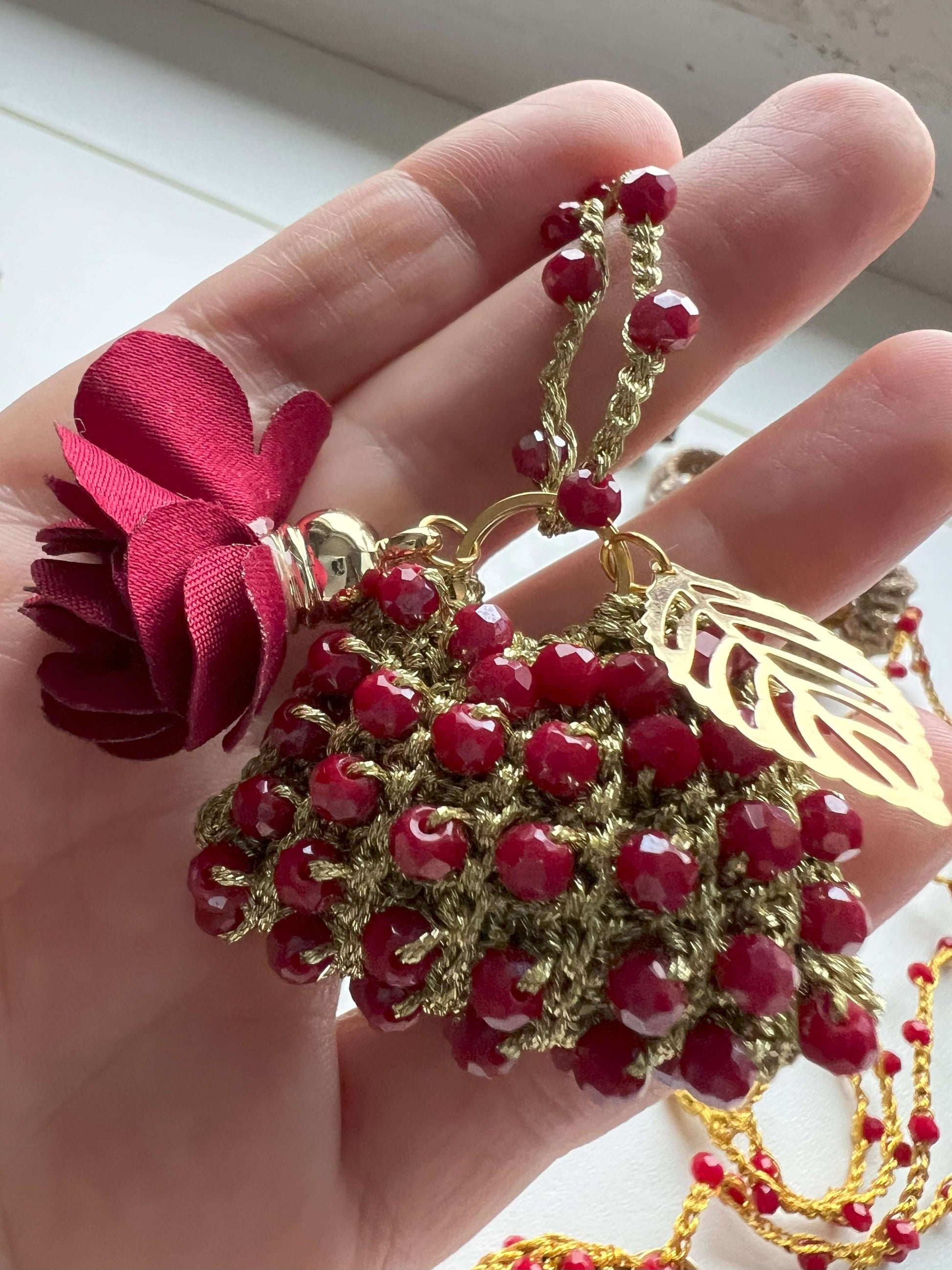 Discover our mini bag crystal pendant necklace, a unique bestseller gift for mother-in-law or women who have everything