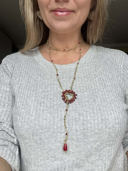 Coral Heart elegant necklace with dark coral and gold details, refined handmade jewelry perfect for everyday feminine sophisticated style