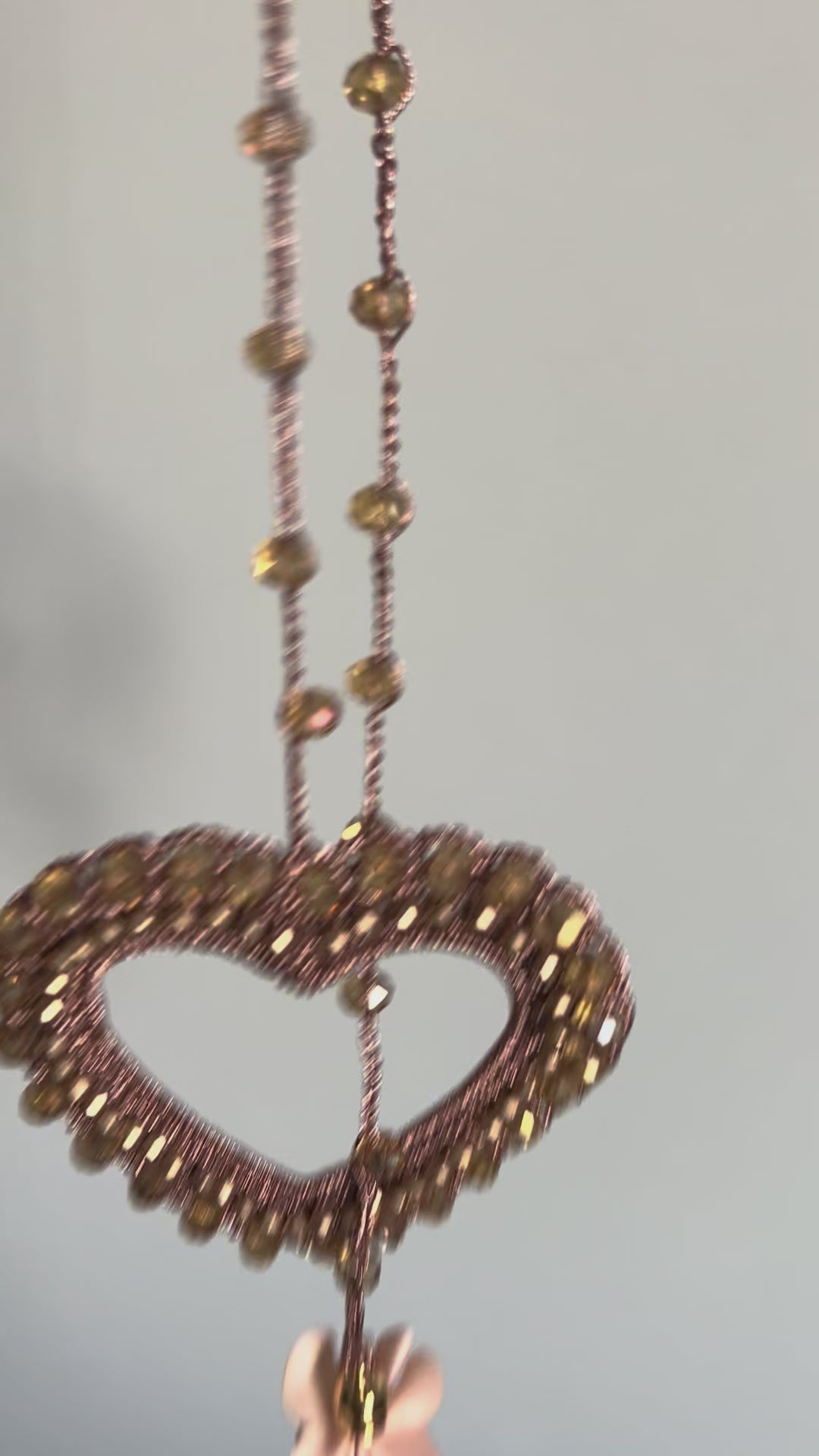 Collana cuore bronzo e oro, elegante e leggera. Il dettaglio perfetto per cerimonie, matrimoni e feste speciali.