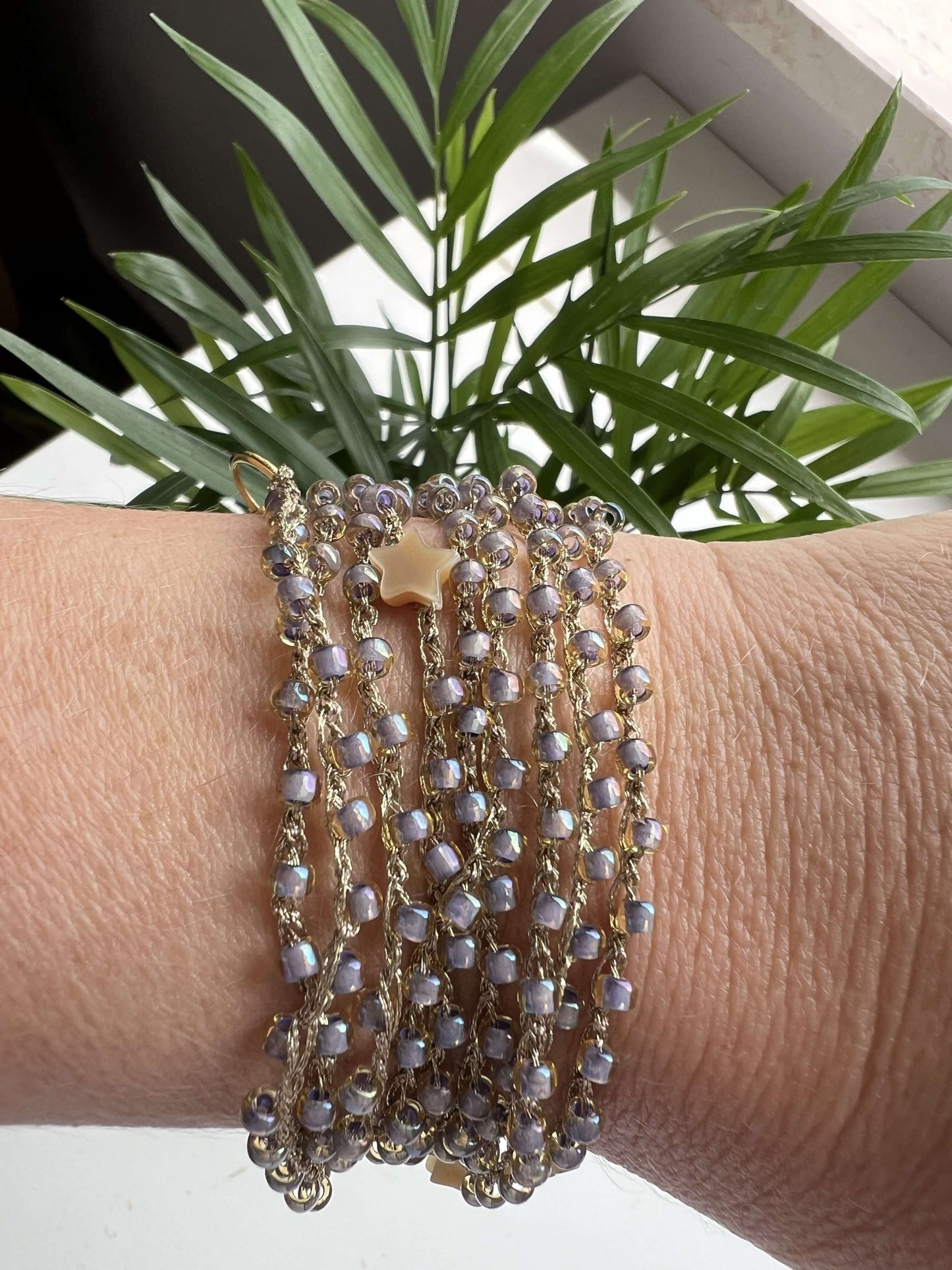 Collana lunga donna trasformabile boho con perline giapponesi e madreperla, da collo o polso