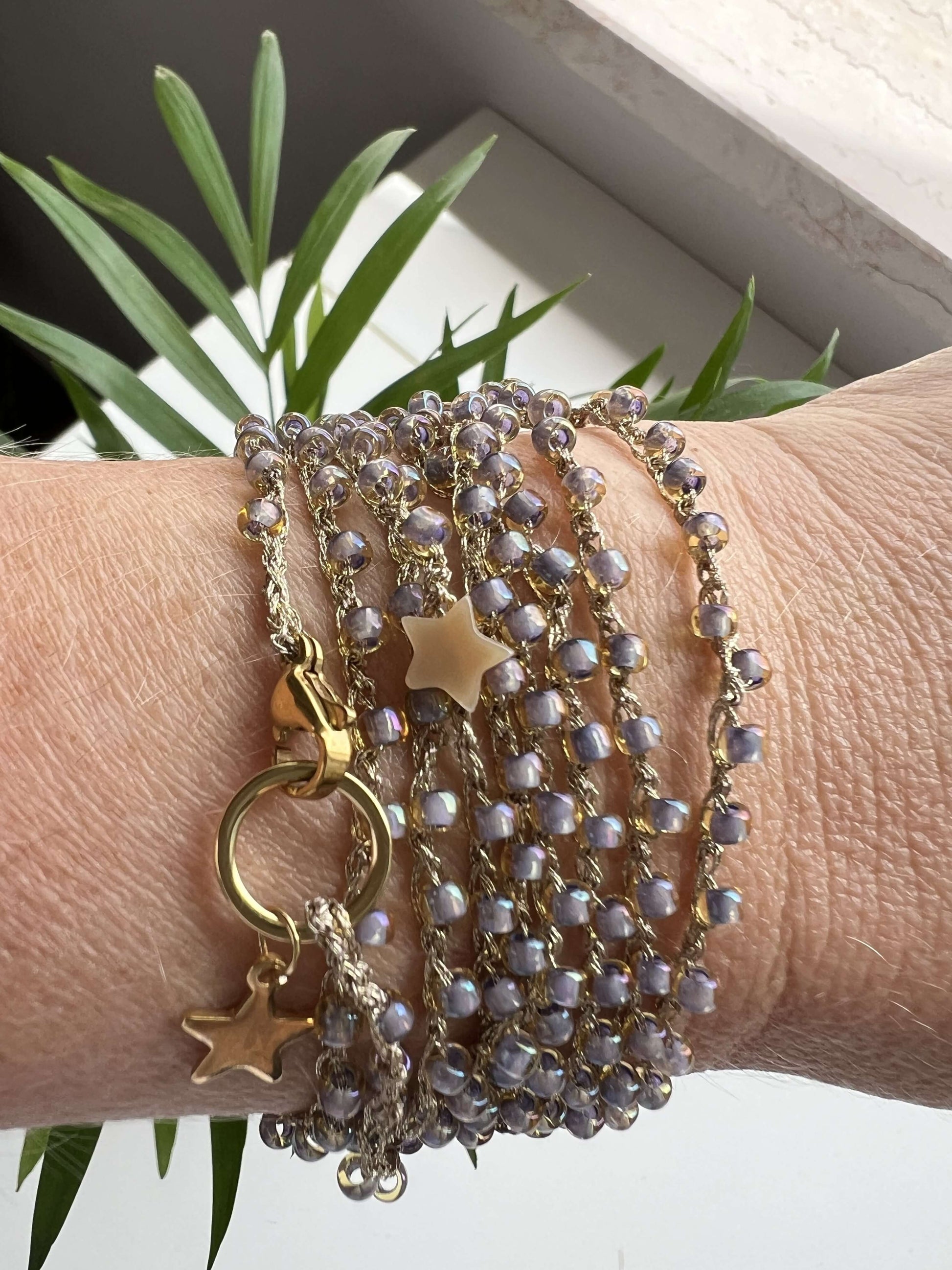 Collana lunga boho donna con perline giapponesi e stelle madreperla, indossabile anche come bracciale