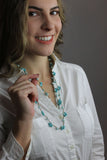 Collana mare in azzurro con cristalli e perline: un accessorio elegante per portare la freschezza del mare sempre con te